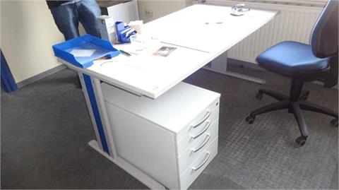1 Schreibtisch + Schreibtischcontainer