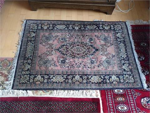 1 Seidenteppich, Maße: 1,18 m x 0,80 m, Ursprungsland Iran